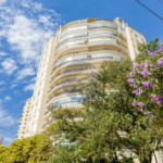 Duplex à venda com 3 quartos, sendo 3 suítes, em Vila Suzana 287m²