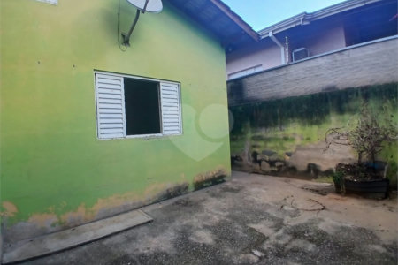 Casa à venda com 2 quartos em Jardim das Palmeiras, Atibaia, SP