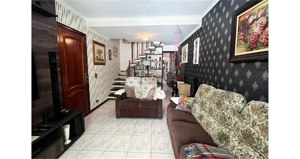 Casa à venda com 3 quartos, sendo 1 suíte, em Vila Boaçava, São Paulo, SP