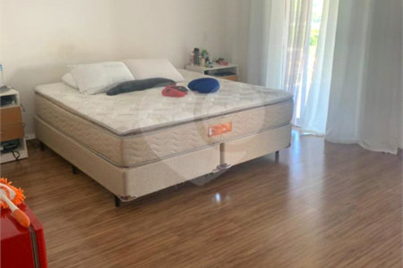 Casa à venda ou para alugar com 3 suítes no condomínio Serra da Estrela, Atibaia - SP