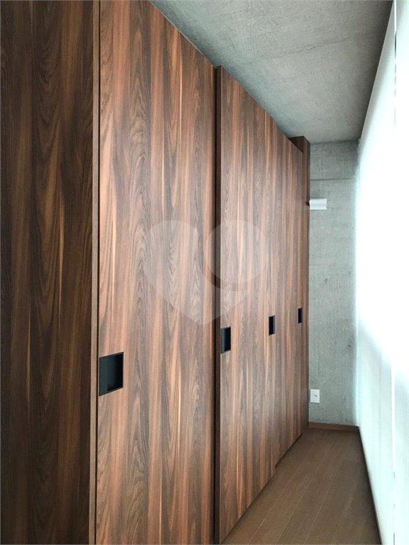 Apartamento à venda com 2 suítes em Vila Nova Conceição, São Paulo, SP