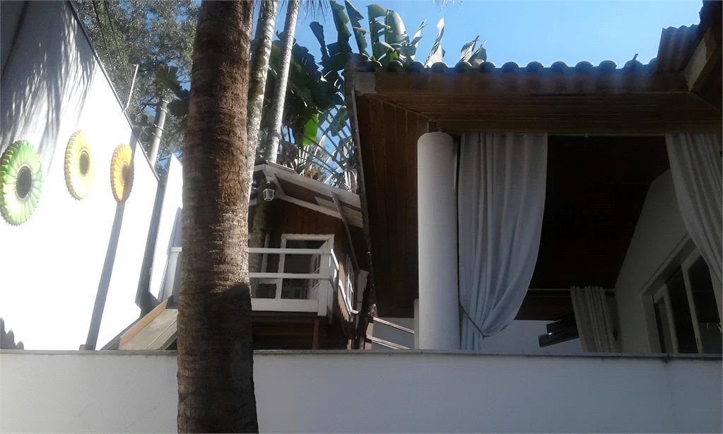 Casa à venda com 6 quartos, sendo 3 suítes, em Jardim Guedala, São Paulo, SP