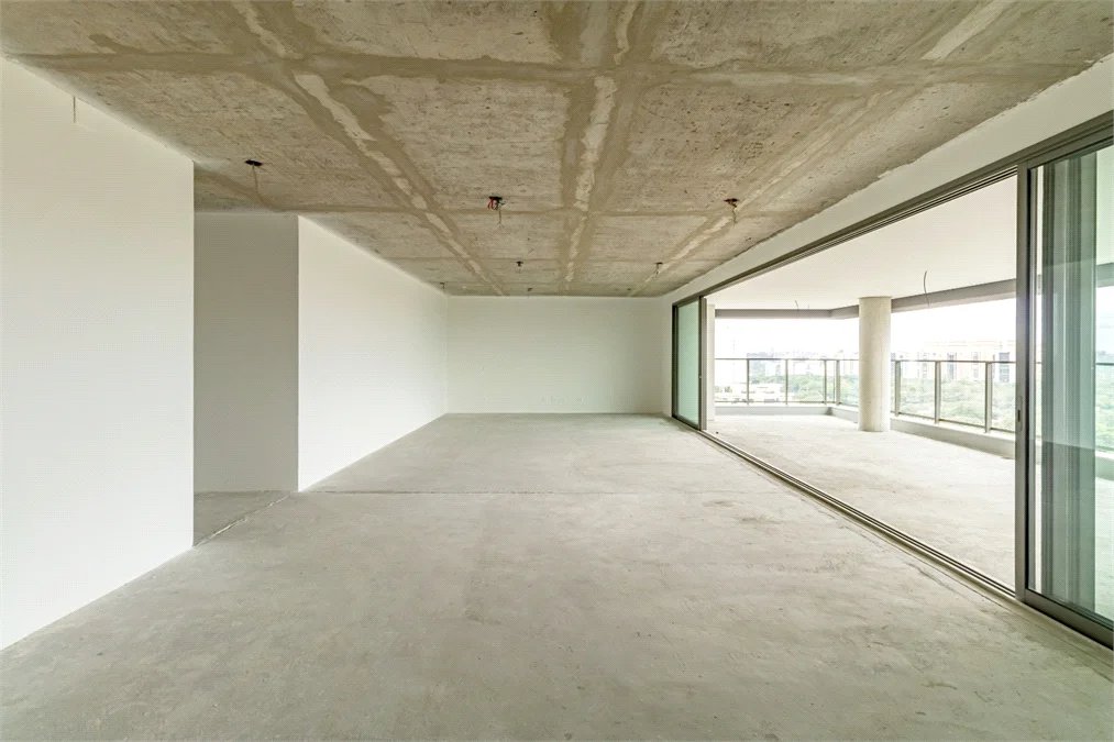 Apartamento à venda com 4 suítes em Alto de Pinheiros, São Paulo, SP