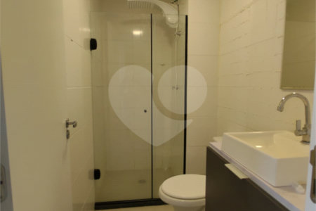 Apartamento à venda com 2 quartos em Santo Amaro, São Paulo, SP
