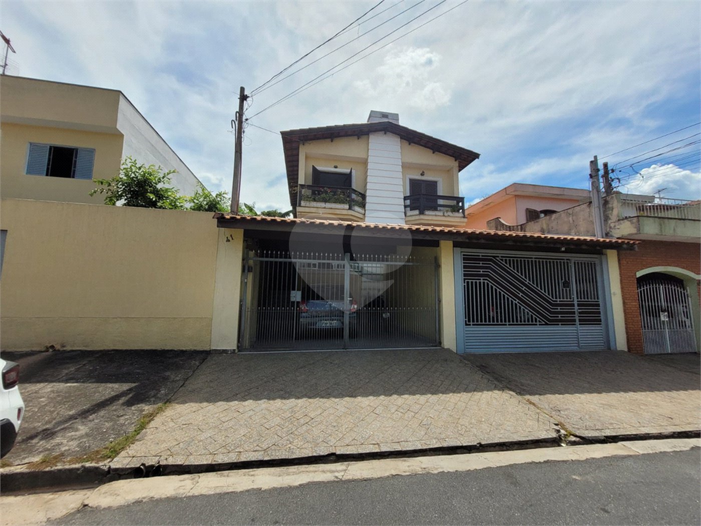 Sobrado à venda com 3 quartos, sendo 1 suíte, em Jardim Líbano, São Paulo, SP