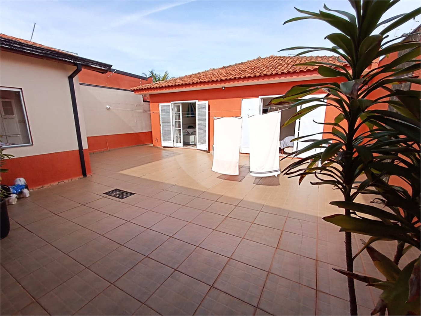 Casa à venda com 3 quartos, sendo 1 suíte, em Vila Rosa, Itapetininga, SP