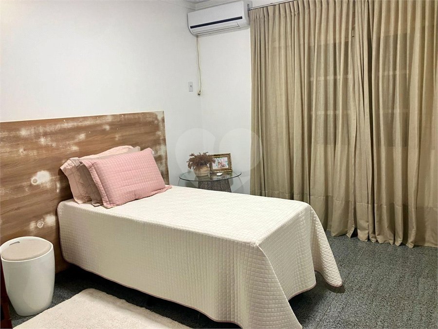 Casa à venda com 3 quartos, sendo 1 suíte, no condomínio Residencial Macaúba, Rondonópolis - MT