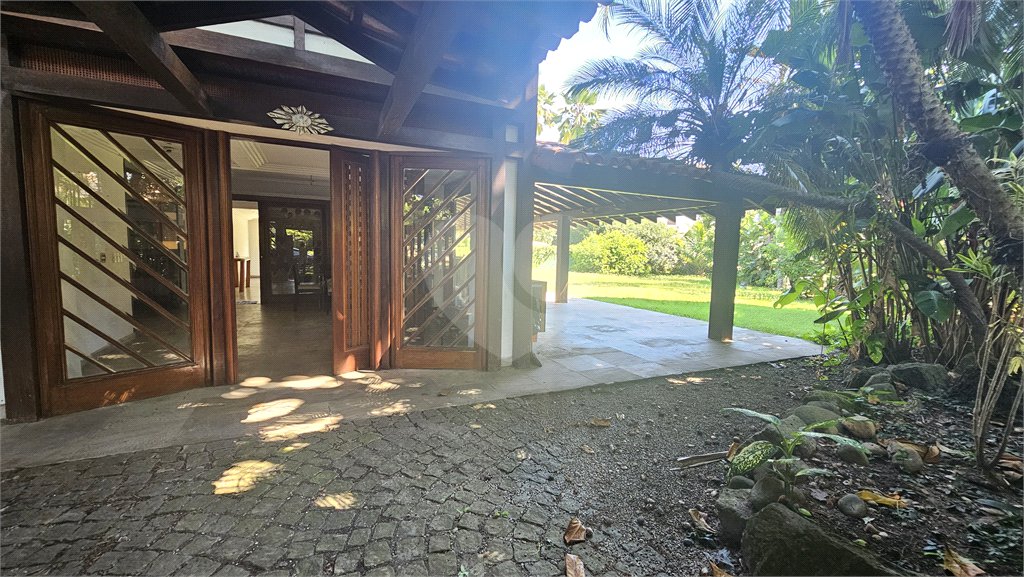 Casa em condomínio à venda com 5 quartos, sendo 3 suítes, em Barra da Tijuca, Rio de Janeiro, RJ