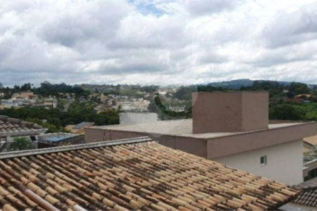 Casa à venda com 3 quartos, sendo 1 suíte, no condomínio Terras de São Francisco, Vinhedo - SP