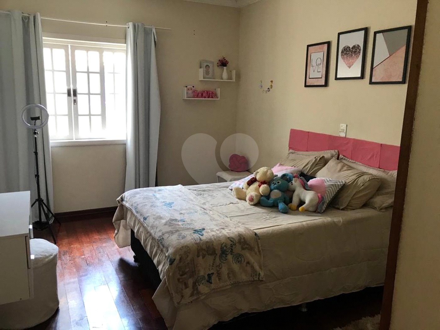 Sobrado à venda com 3 quartos, sendo 1 suíte, em Jardim América, Bragança Paulista, SP