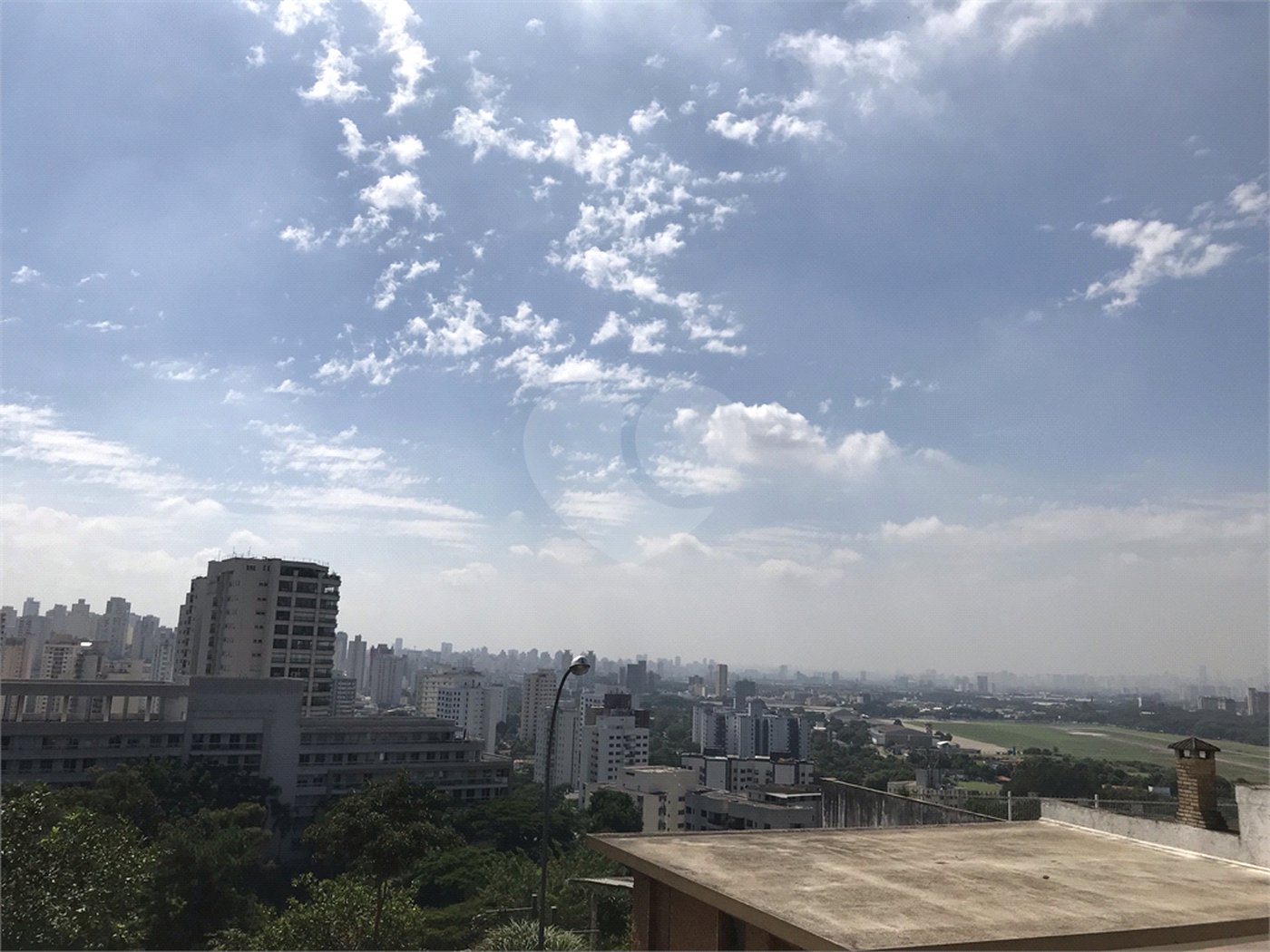 Sobrado à venda com 5 quartos, sendo 1 suíte, em Jardim São Bento, São Paulo, SP