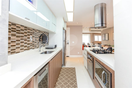 Apartamento à venda com 2 quartos, sendo 1 suíte, em Santo Amaro, São Paulo, SP
