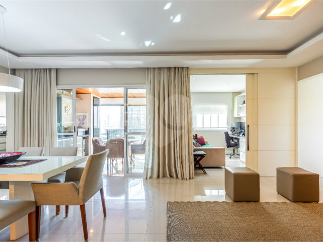 Apartamento à venda com 3 quartos, sendo 1 suíte,  em Chácara Santo Antônio, São Paulo, SP