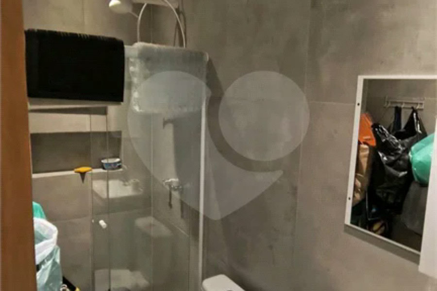 Casa à venda com 4 quartos, sendo 3 suítes, no condomínio Da Serra, São Paulo - SP