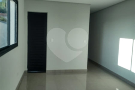 Sobrado à venda com 3 suítes,  em Jardim Planalto, Arujá, SP