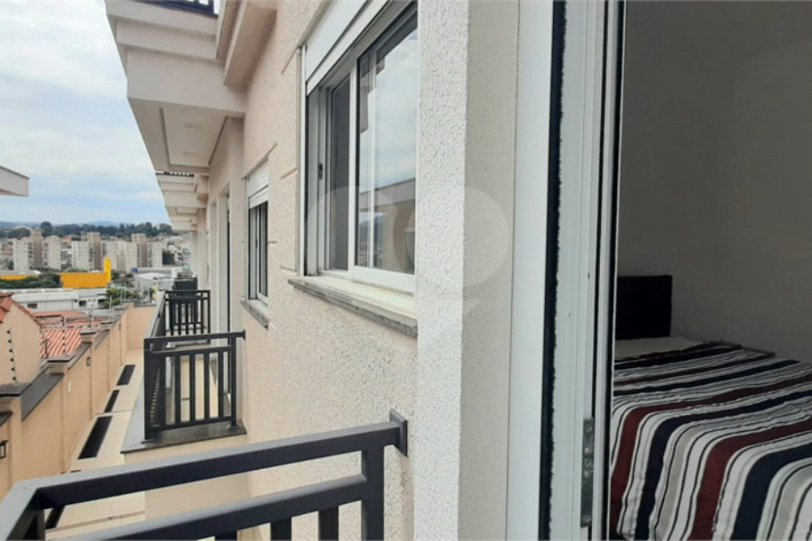 Casa à venda com 3 quartos, sendo 1 suíte, no condomínio Residencial Gran Veiga, São Paulo - SP