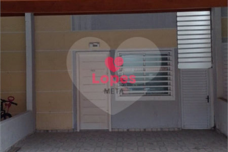 Casa à venda com 2 quartos no condomínio Campo Belo, São José dos Campos - SP