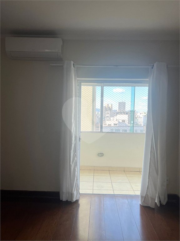 Cobertura à venda ou para alugar com 5 quartos, sendo 2 suítes, em Santa Cecília, São Paulo, SP
