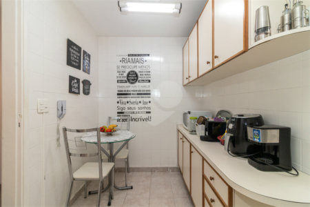 Apartamento à venda com 2 quartos em Moema, São Paulo, SP
