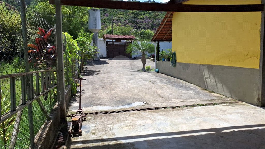 Chácara à venda com 4 quartos, sendo 1 suíte, em Taiaçupeba, Mogi das Cruzes, SP