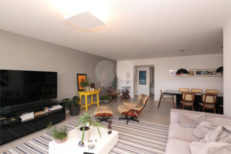 Apartamento à venda com 4 quartos, sendo 1 suíte, em Alto da Boa Vista, São Paulo, SP