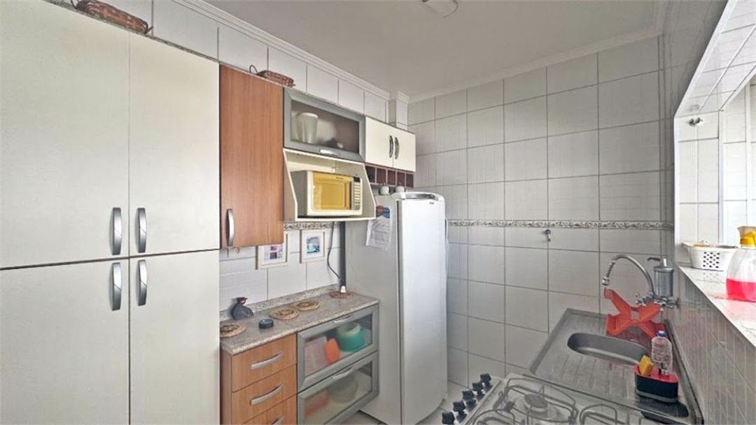 Apartamento Residencial à venda, Vila Guilhermina, Praia Grande - AP0381.