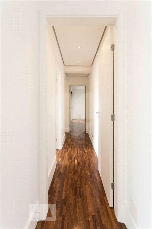 Apartamento à venda com 3 quartos, sendo 1 suíte, em Brooklin, São Paulo, SP