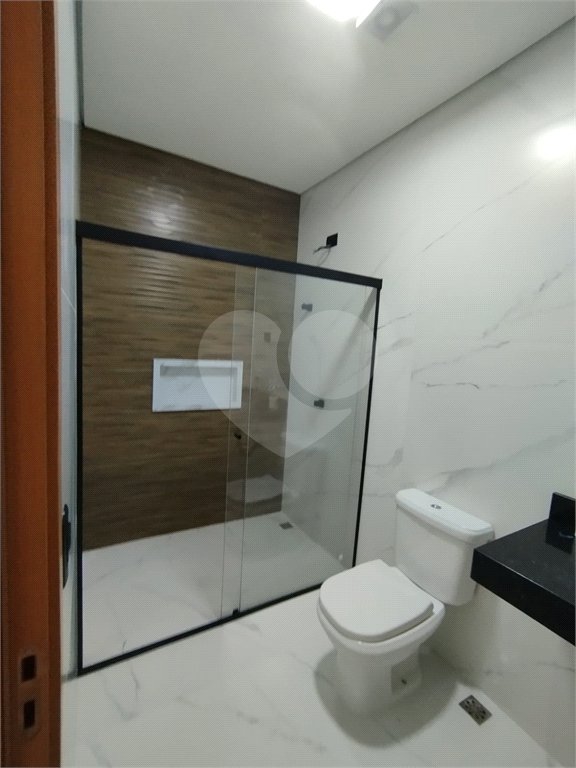Casa à venda com 3 quartos, sendo 2 suítes, em Cachoeirinha, Bom Jesus dos Perdões, SP