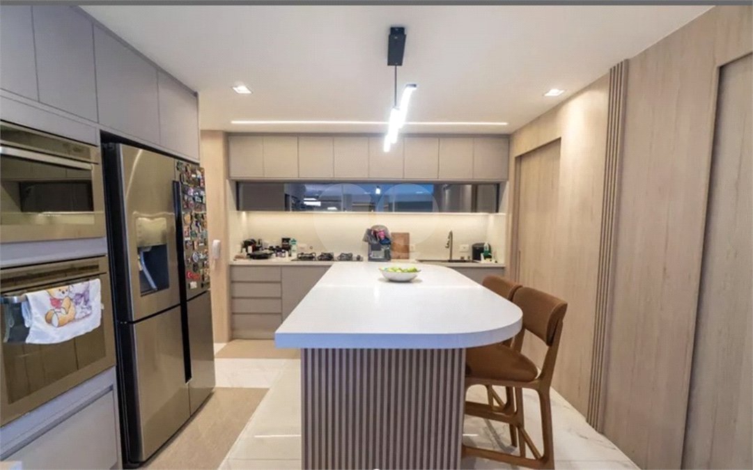 Apartamento à venda com 3 suítes em Vila Clementino, São Paulo, SP