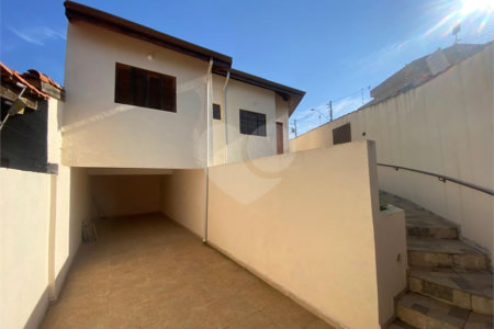 Casa à venda com 3 quartos, sendo 1 suíte,  em Vila Nova Cintra, Mogi das Cruzes, SP