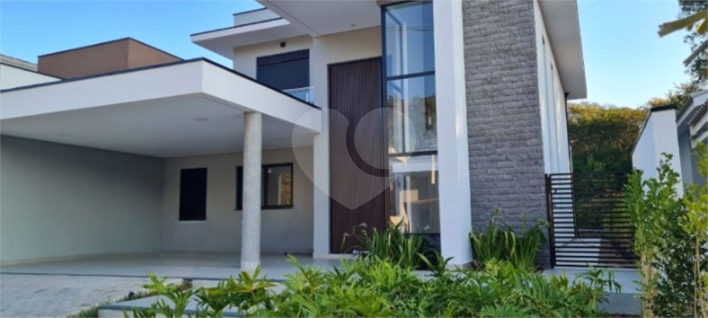 Casa à venda com 3 suítes no condomínio Reserva dos Vinhedos, Louveira - SP