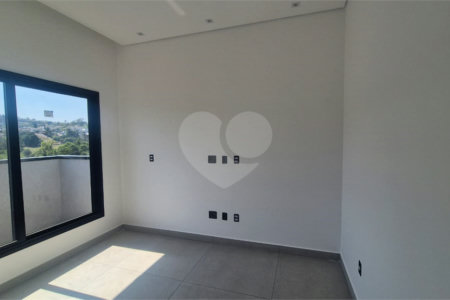Casa à venda com 3 suítes no condomínio Recanto dos Paturis, Vinhedo - SP