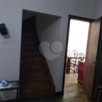 Sobrado à venda com 4 quartos, sendo 3 suítes,  em Vila Monumento, São Paulo, SP