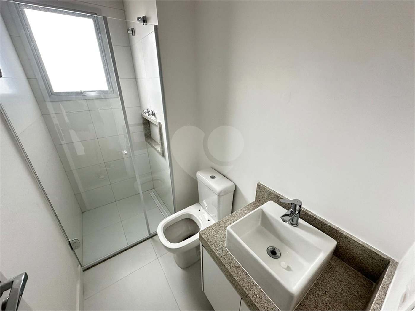 Apartamento para alugar com 1 suíte em Jardim Santa Helena, Suzano, SP