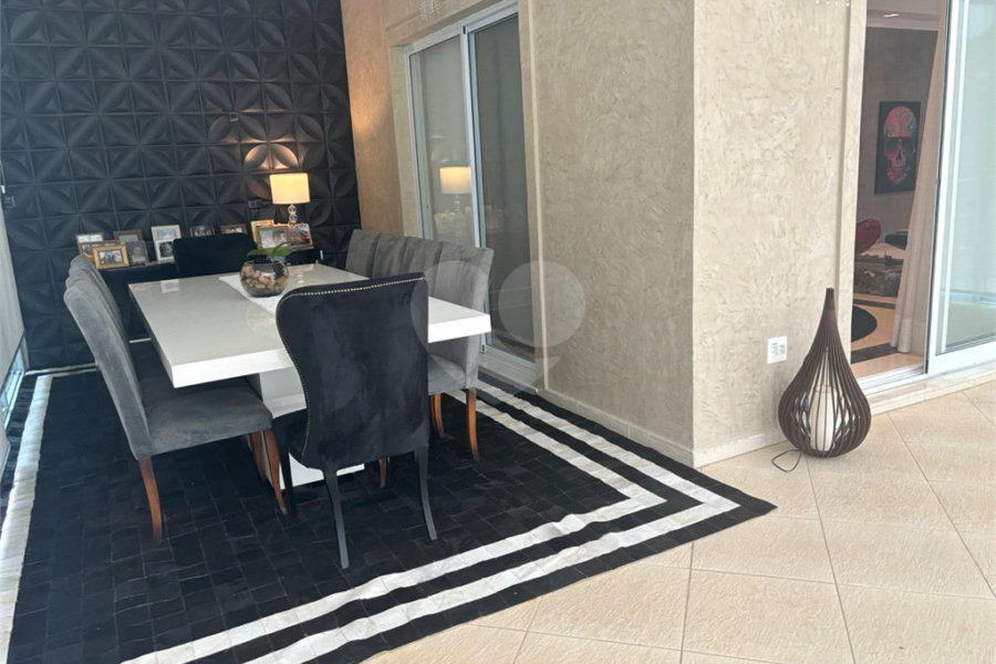 Casa à venda com 4 quartos, sendo 3 suítes, no condomínio Parque Itatiaia, Mairiporã - SP
