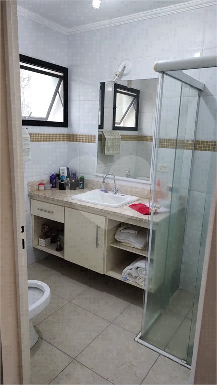 Duplex à venda com 3 quartos, sendo 1 suíte, em Enseada, Guarujá, SP