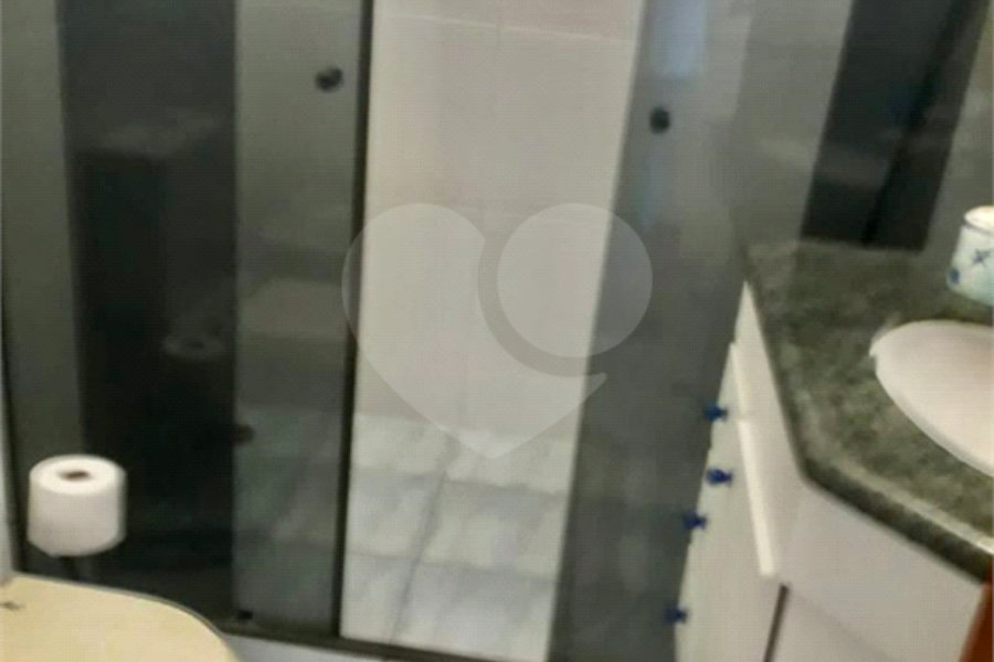 Sobrado à venda com 4 quartos, sendo 2 suítes,  em Parada Inglesa, São Paulo, SP