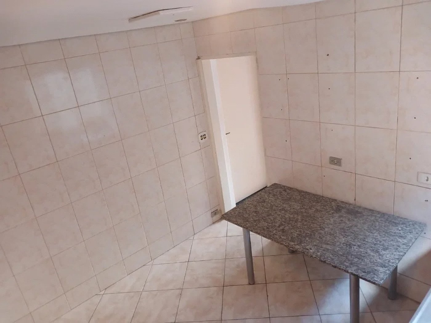 Casa à venda com 5 quartos em Capão Redondo, São Paulo, SP