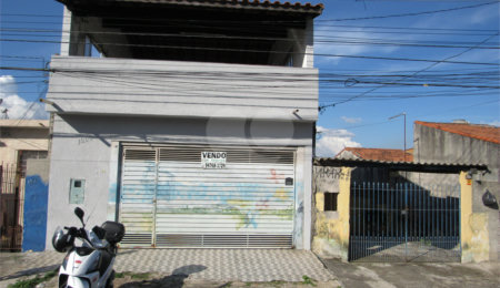 Casa à venda com 2 quartos, sendo 1 suíte, em Cidade Edson, Suzano, SP
