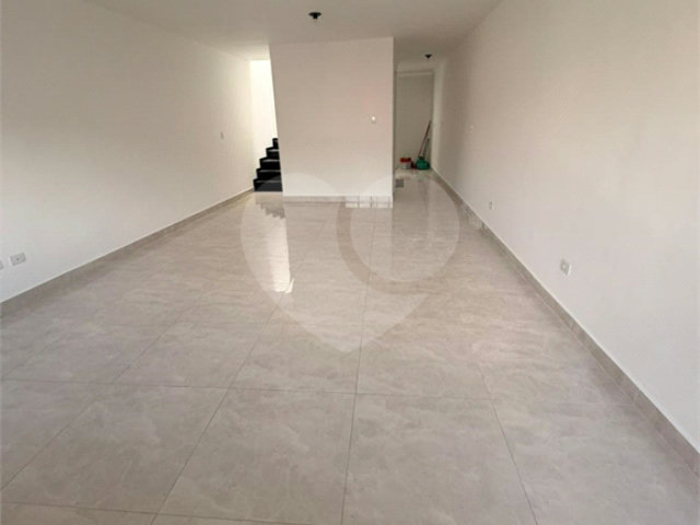 Casa à venda ou para alugar com 3 quartos, sendo 1 suíte,  em Parada Inglesa, São Paulo, SP