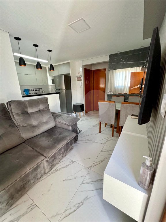 Casa à venda com 2 quartos no condomínio Benfica, São Paulo - SP