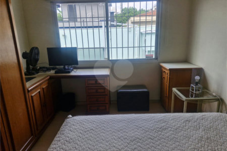 Casa à venda com 4 quartos, sendo 1 suíte, em Brooklin, São Paulo, SP
