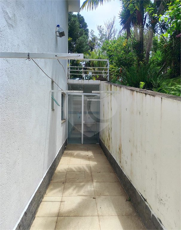 Casa à venda com 3 quartos, sendo 1 suíte, no condomínio Clube Florada Suzano, Suzano - SP