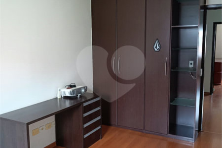 Casa à venda com 3 quartos, sendo 1 suíte, em Chácara Jafet, Mogi das Cruzes, SP