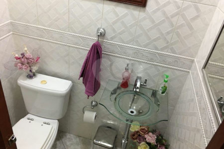 Casa à venda com 3 quartos, sendo 1 suíte, no condomínio Sobrado, São Paulo - SP