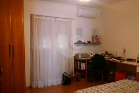 Casa de Vila à venda com 3 quartos, sendo 1 suíte, em Vila Aurora (zona Norte), São Paulo, SP