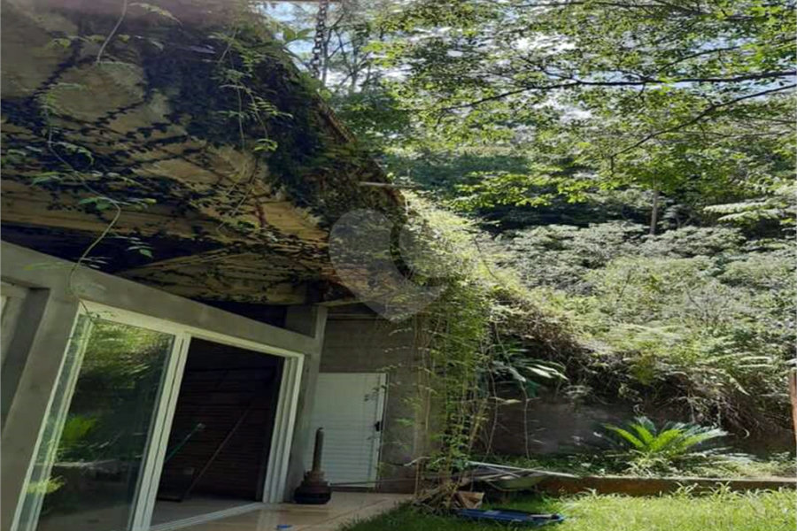 Casa à venda com 3 suítes em Serra da Cantareira, Mairiporã, SP
