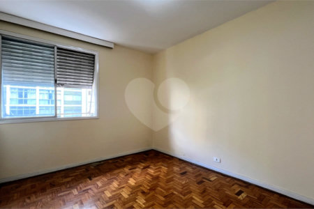 Apartamento à venda com 3 quartos, sendo 1 suíte, em Pinheiros, São Paulo, SP