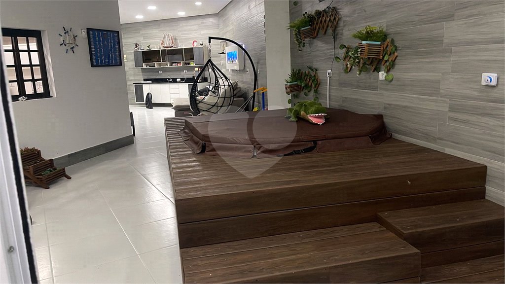 Casa à venda com 3 quartos, sendo 2 suítes, em Horto, São Paulo, SP
