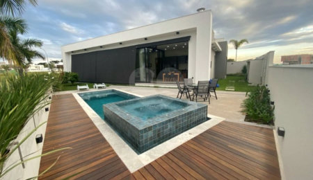 Casa à venda com 3 suítes no condomínio Alphaville Nova Esplanada 4, Votorantim - SP